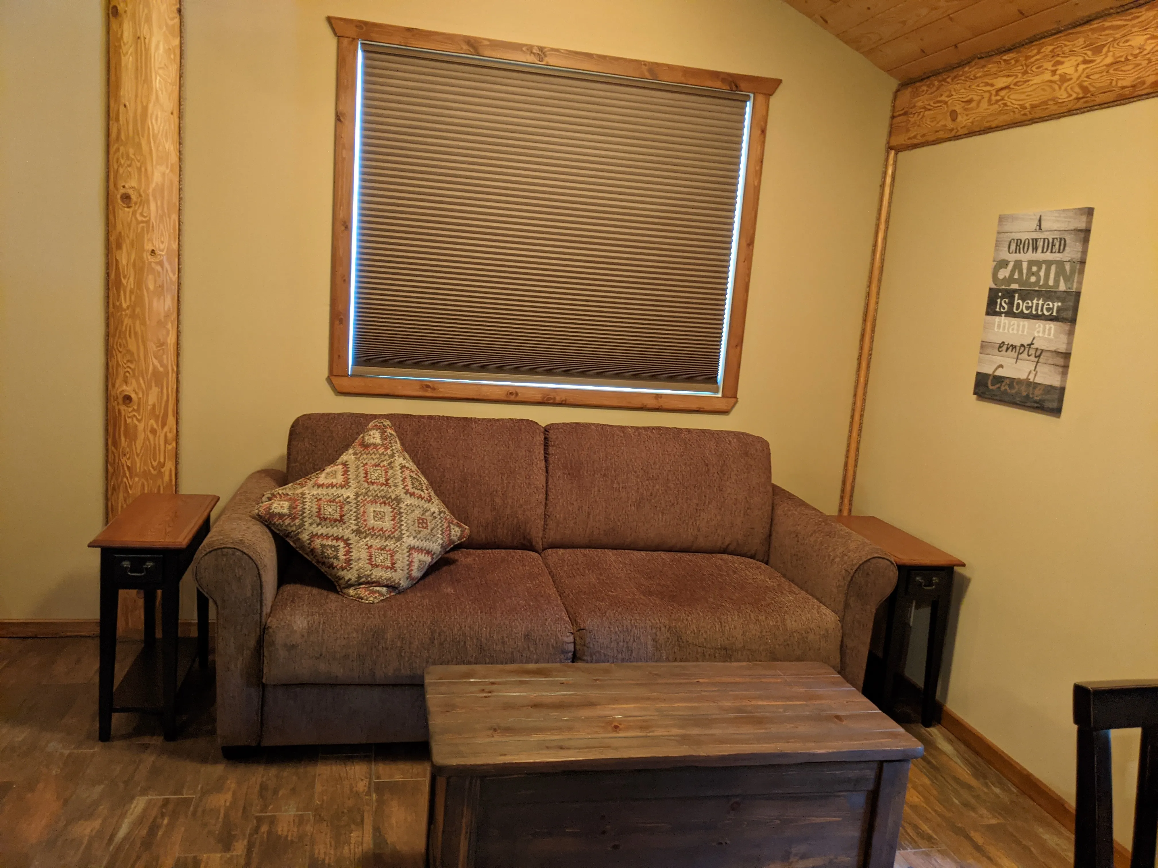 Tinhorn Loft - Sleeper Couch